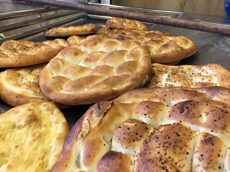Fırınlarda "Ramazan" Mesaisi