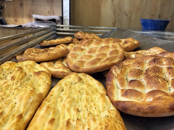 Fırınlarda "Ramazan" Mesaisi