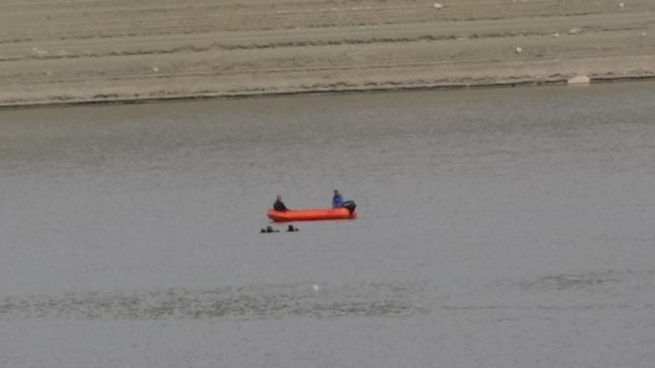 Kayıp Uzman Çavuş Güneş’i Arama Çalışmaları Sürüyor