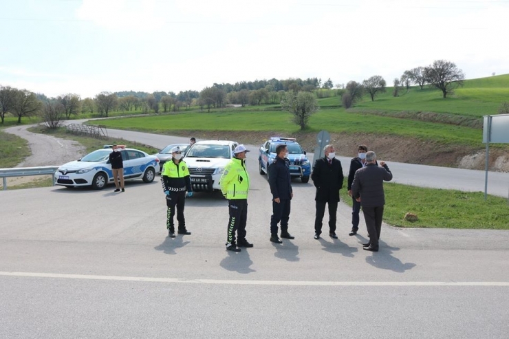 Uşak’tan Gediz’e Giriş Çıkışlar Kısıtlandı