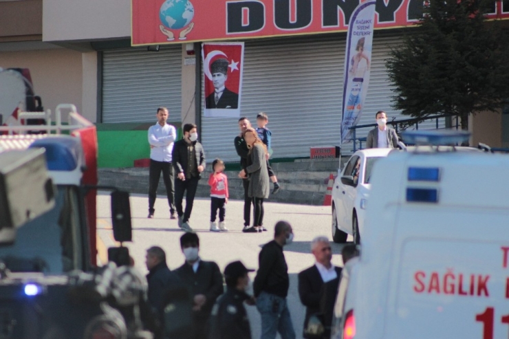 Kavga Ettiği Eşinin Eve Dönmesi İçin Çocuklarını Rehin Aldı