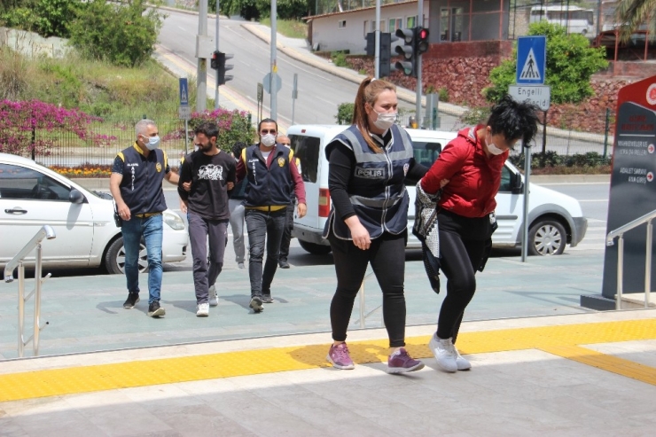 Alanya’da Çaldıkları Lüks Motosikletleri Parçalara Ayıran 3 Şüpheli Yakalandı