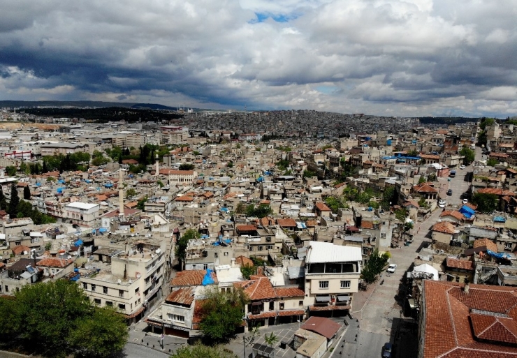Korona Sessizliğindeki Gaziantep’te Bahar Renkliliği