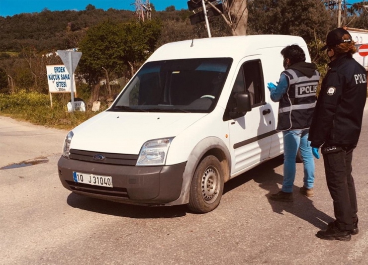 Erdek’te Sokağa Çıkan 13 Kişiye Para Cezası