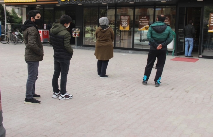 Konya’da Ramazan’ın Vazgeçilmezi Pideye Yoğun İlgi