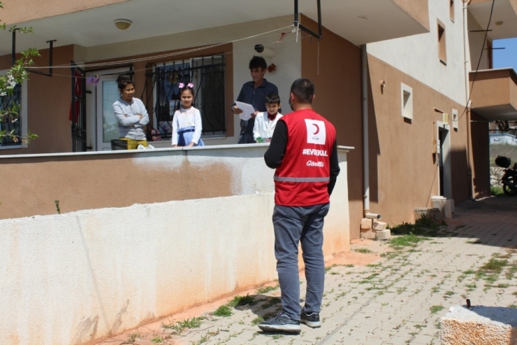 Kızılay Çocukları Unutmadı