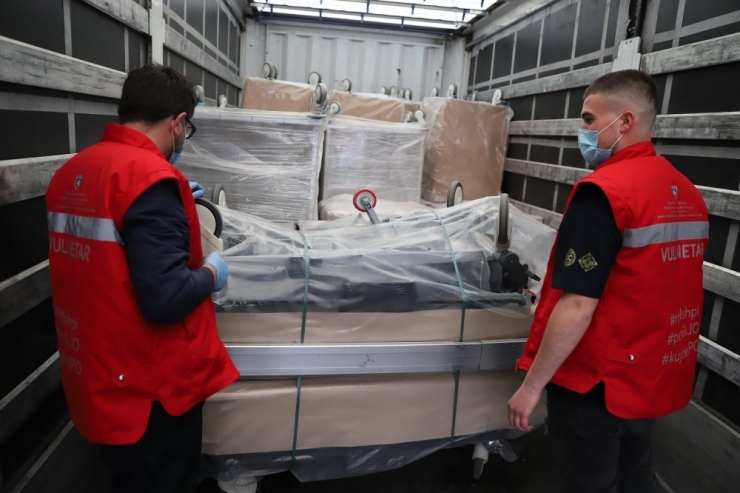 Türkiye’den Kosova’ya Tıbbi Ekipman Yardımının İkinci Kısmı Da Ulaştı