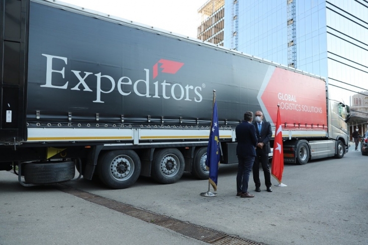 Türkiye’den Kosova’ya Tıbbi Ekipman Yardımının İkinci Kısmı Da Ulaştı