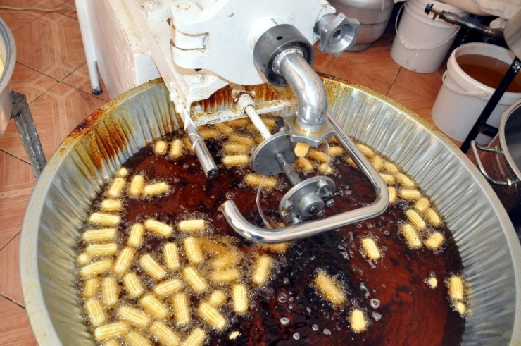 Ramazan Ayının Vazgeçilmez Tatlıları Görücüye Çıktı