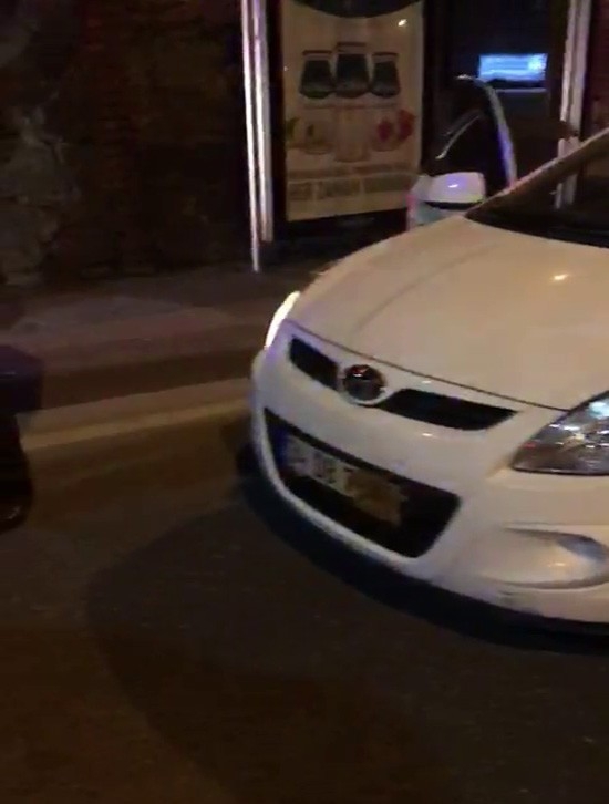 Çamurlu Plakalı Araçla Kaçan Hırsızlar Yakalandı