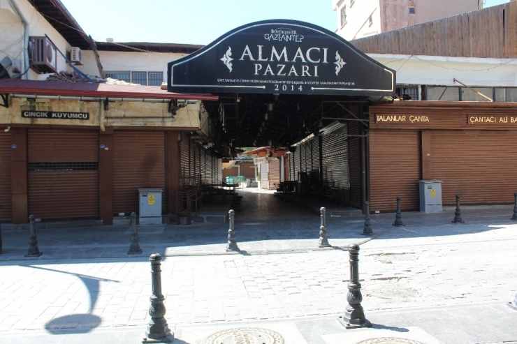 Gaziantep’in Dolup Taşan Çarşıları Boş Kaldı