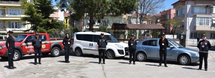 Gönen Vefa Grubunundan Yaşlılara Destek