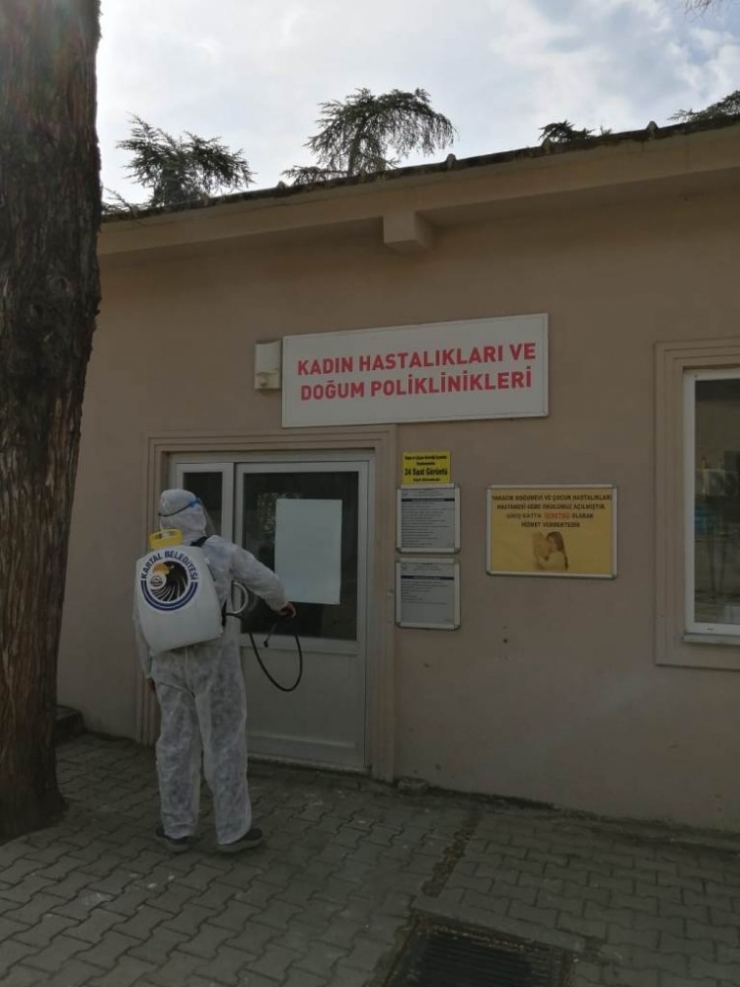 Kartal Belediyesi, İlçedeki Sağlık Kuruluşlarını İkinci Kez Dezenfekte Etti