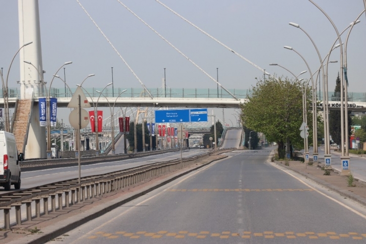 Kısıtlamanın Son Gününde Kocaeli’de Sokaklar Boş Kaldı