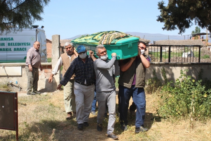 Mera Kavgasında Öldürülen Anne, Baba Ve İki Oğlu Yan Yana Defnedildi