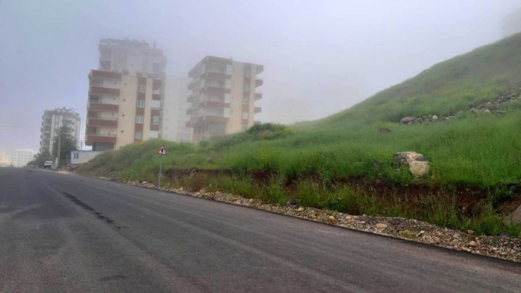 Şanlıurfa’da Boş Cadde Ve Sokakları Sis Kapladı