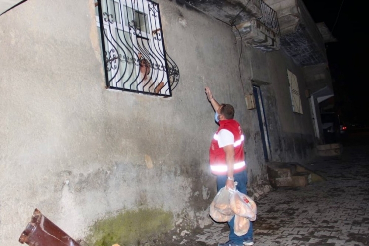 Vefa Grupları Gece Gündüz Görevde