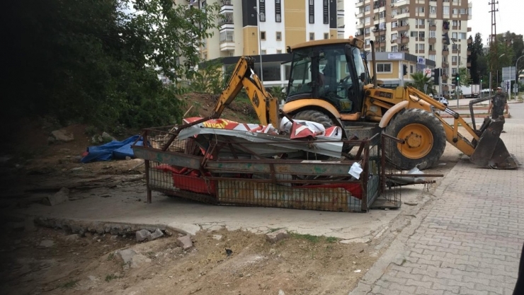 Adana’da Adaklık Kurban Satış Yerleri Kaldırıldı