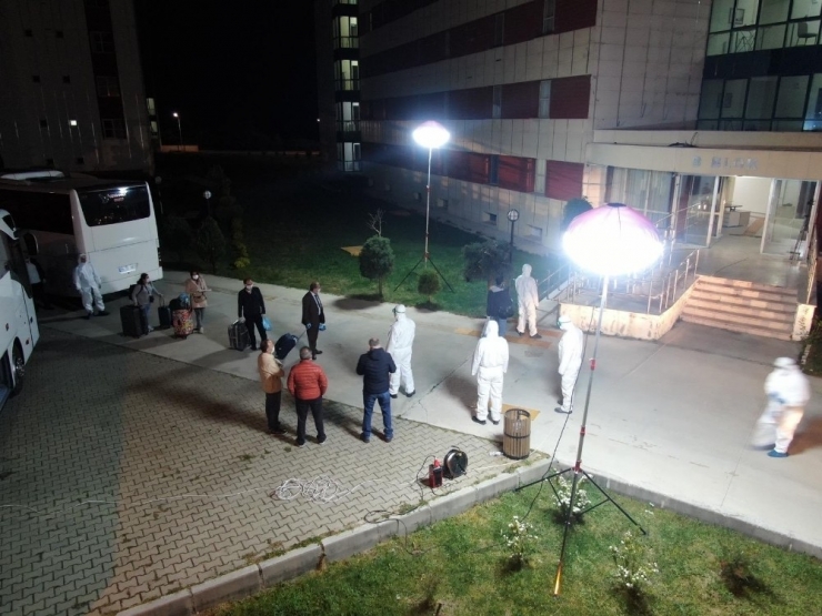 Almanya Ve Rusya’dan 360 Türk Vatandaşı Getirildi