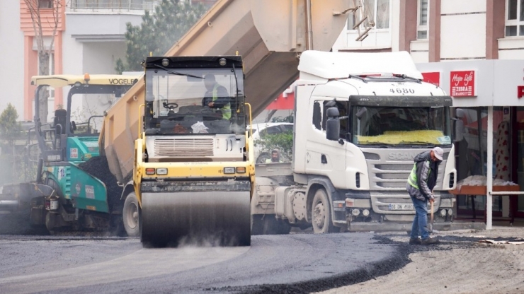 Sokağa Çıkma Yasağında Asfalt Atağı