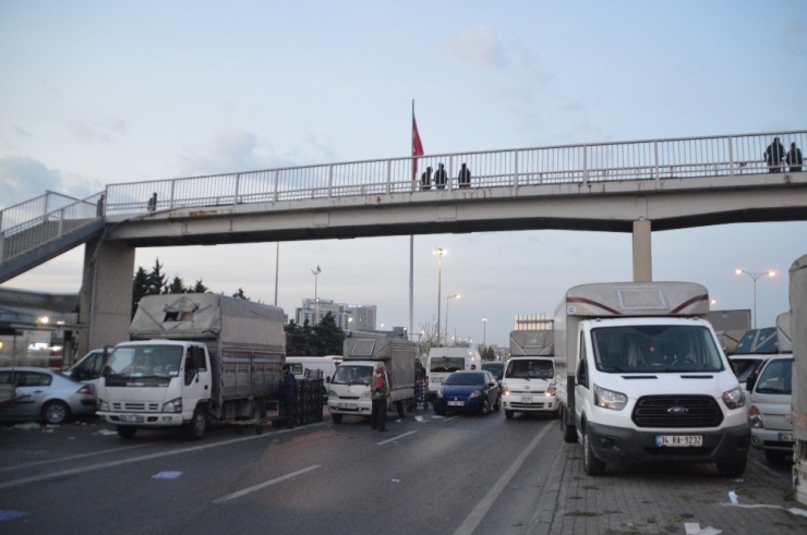Bayrampaşa Halinde Gece Başlayan Yoğunluk Sabah Saatlerine Kadar Devam Etti