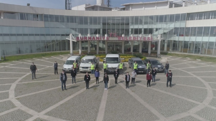 Burhaniye Belediyesi’nden 1300 Kişiye Yardım Paketi
