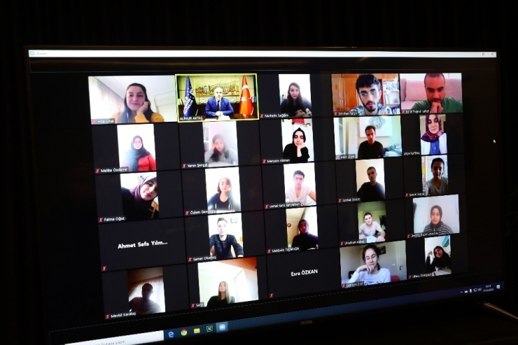 Eğitim Uzaktan, Destek Gönülden