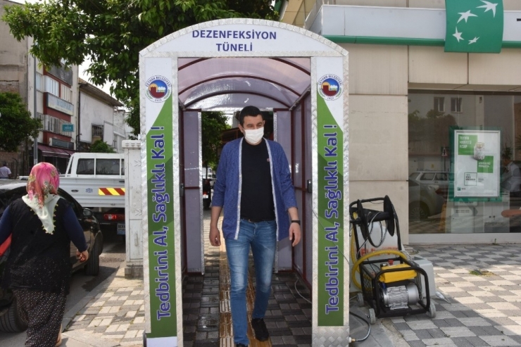 Ceyhan’a Dezenfekte Tünelleri Kuruluyor