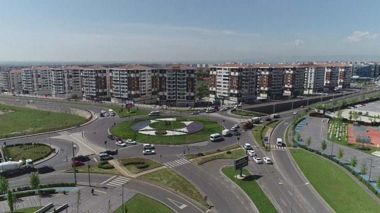 Diyarbakır’da Kısıtlama Sonrası Vatandaşlar Sokağa Akın Etti