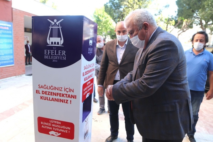 Efeler Belediyesi’nden El Dezenfektan Ünitesi