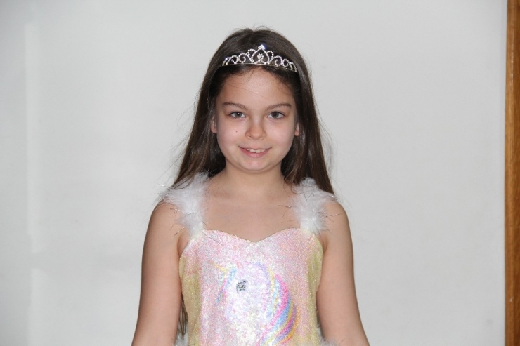 İzmir İtfaiyesinden Minik Dua’ya Doğum Günü Sürprizi