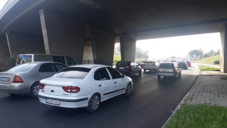 İzmir’de 4 Günlük Kısıtlamanın Ardından İlk İş Gününde Yoğunluk