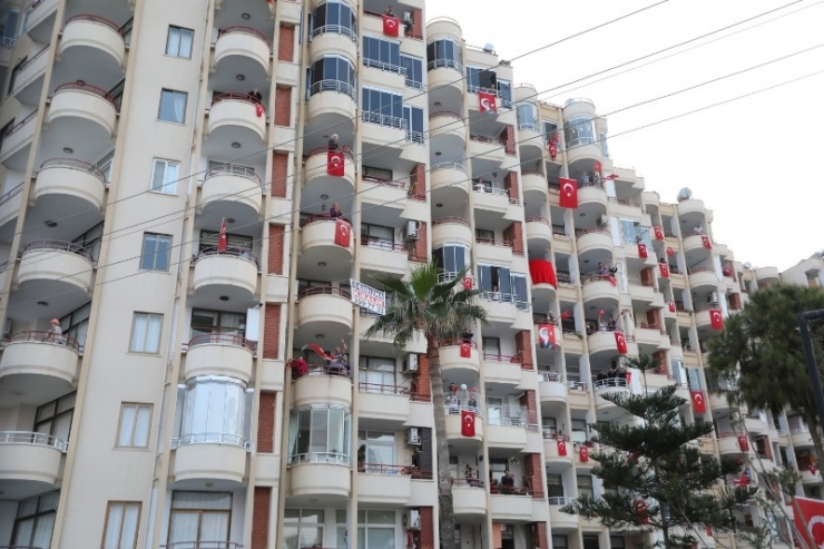 Virüse Karşı Müzikli Moral Desteği