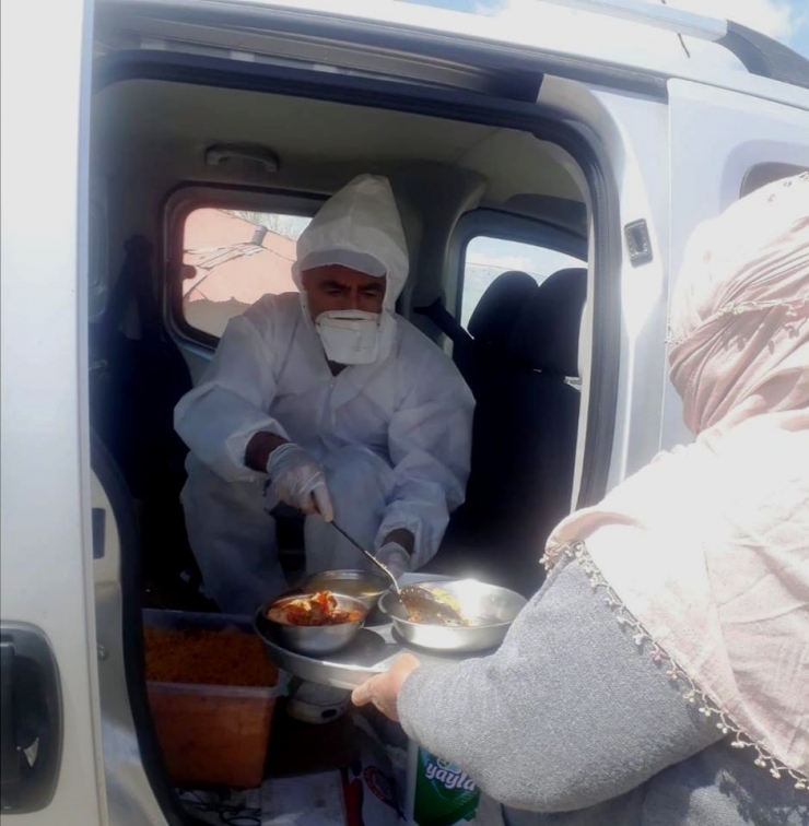 Bulanık’ta 110 Kişiye Her Gün Sıcak Yemek