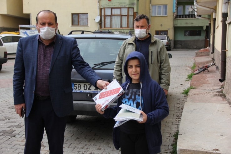 Ramazan Ayını Evlerinde Geçirecek Çocuklar Unutulmadı