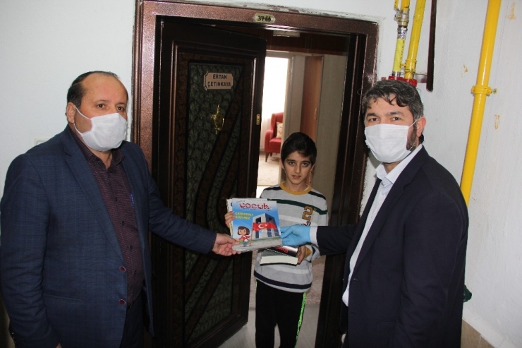 Ramazan Ayını Evlerinde Geçirecek Çocuklar Unutulmadı