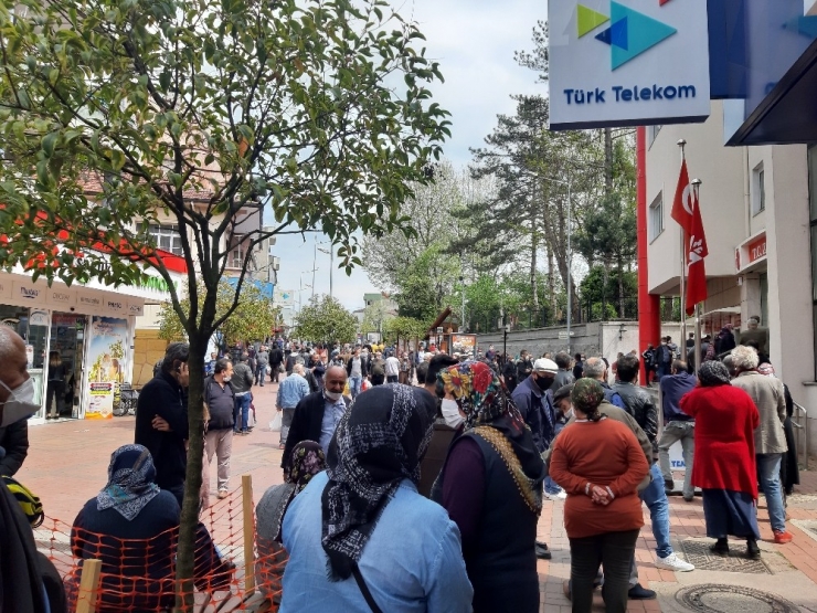 Çaycuma Sokağa Akın Etti