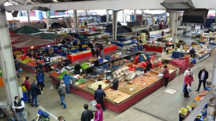 Halk Pazarı Açıldı Esnaf Ve Vatandaşın Yüzü Güldü