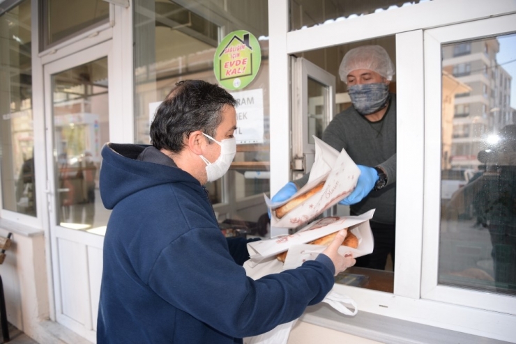 Bozüyük’te Ramazan Pidesi 1,5 Tl