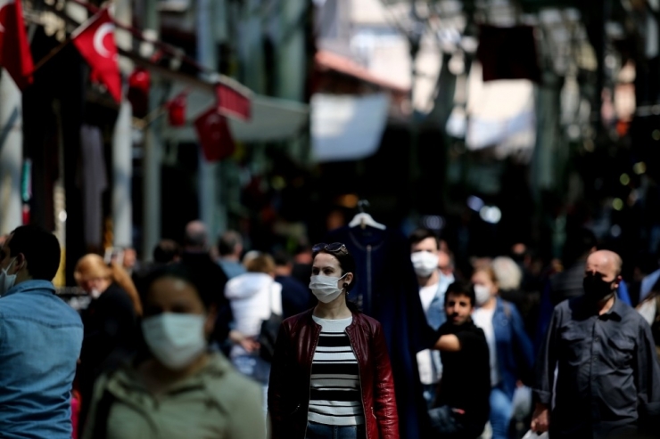 Tarihi Hanlar Ve Çarşı 1 Ay Sonra Açıldı, Esnafın Umudu Bayram Alışverişinde