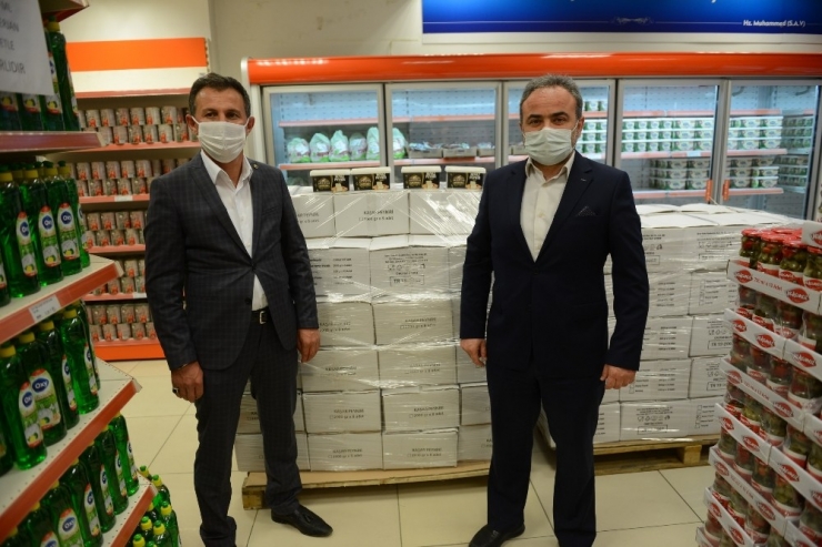 Gıda Bankasına 1 Ton Peynir Bağışlandı