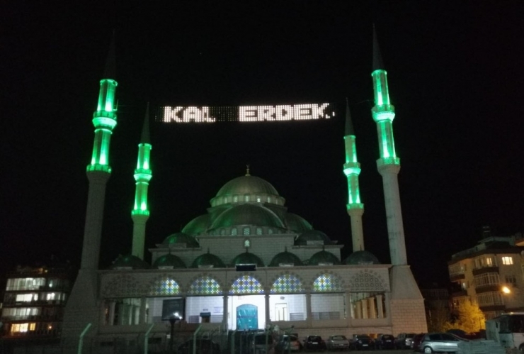 Erdeklilere Mahya İle ‘Evde Kal’ Çağrısı