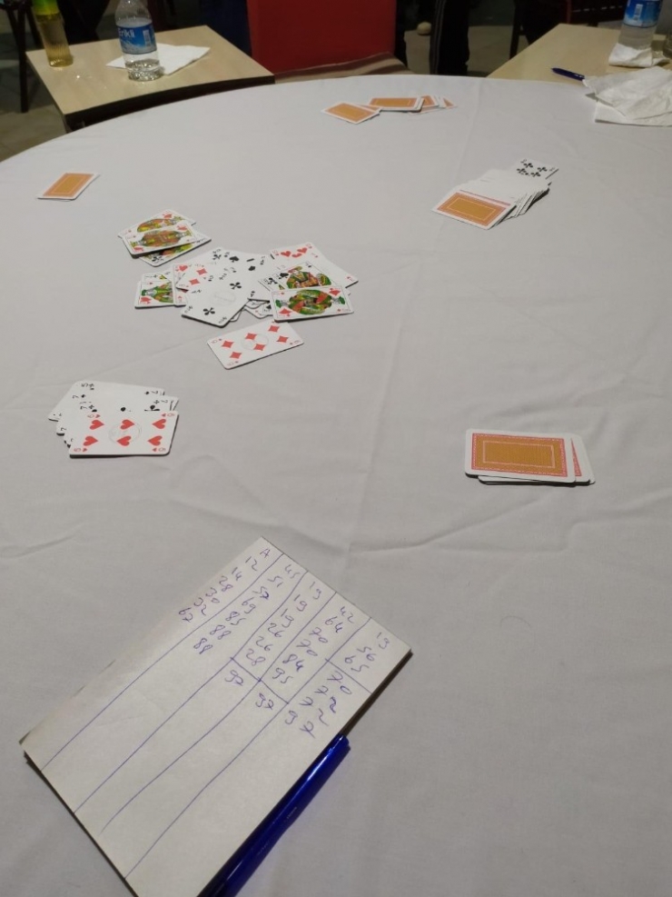 Evde Kumar Oynarken Basıldılar