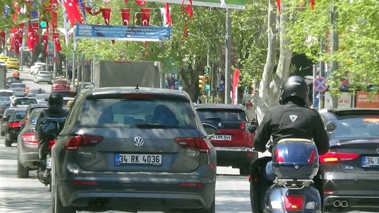 Bağdat Caddesi’nde Pes Dedirten Görüntü: Bugün Yine Doldu Taştı