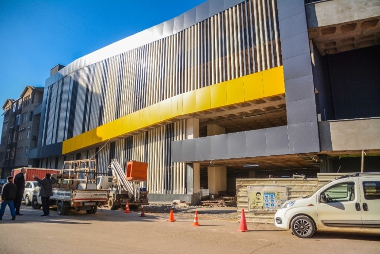 Karacabey’de Kent İçi Oto Park İhtiyacına Kalıcı Çözüm