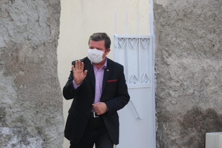 Karantinada Türkülü Tedavi