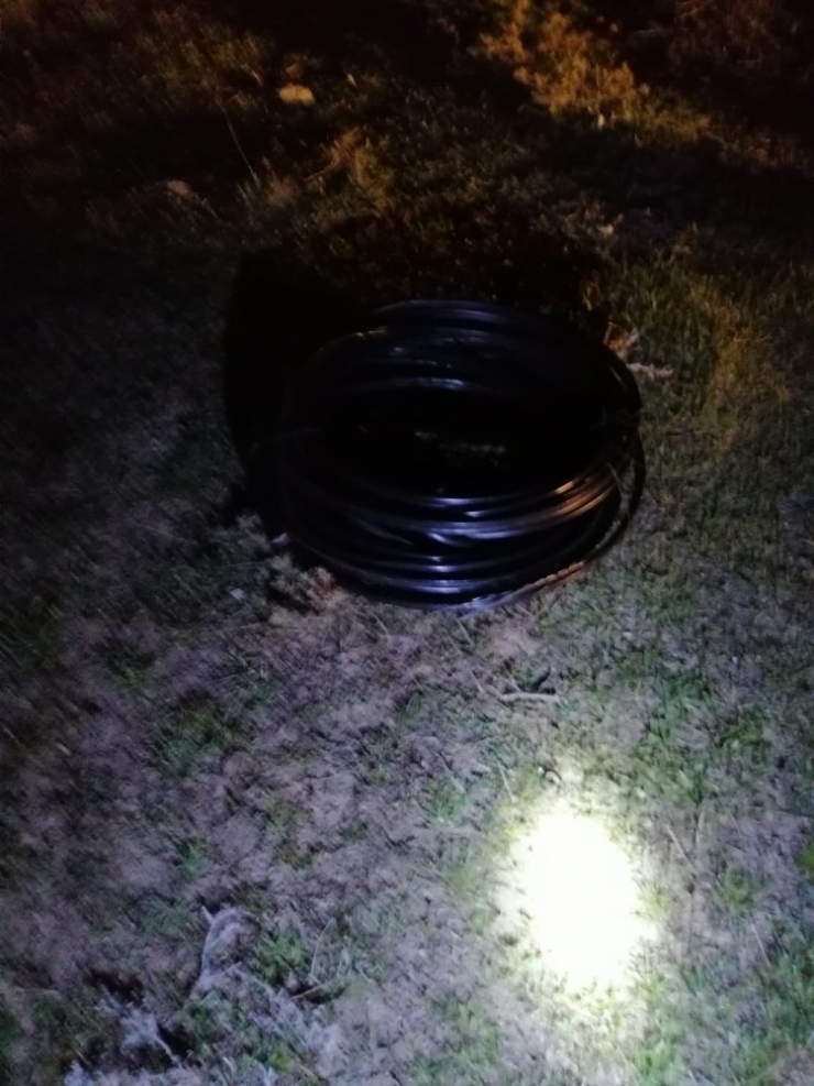 Kiraladığı Otomobille Kablo Çalan Kişi Yakalandı