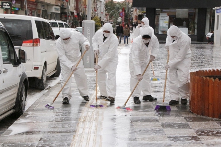 Başkan Şahiner, Koronavirüs İle Mücadele Ekibine Teşekkür Etti