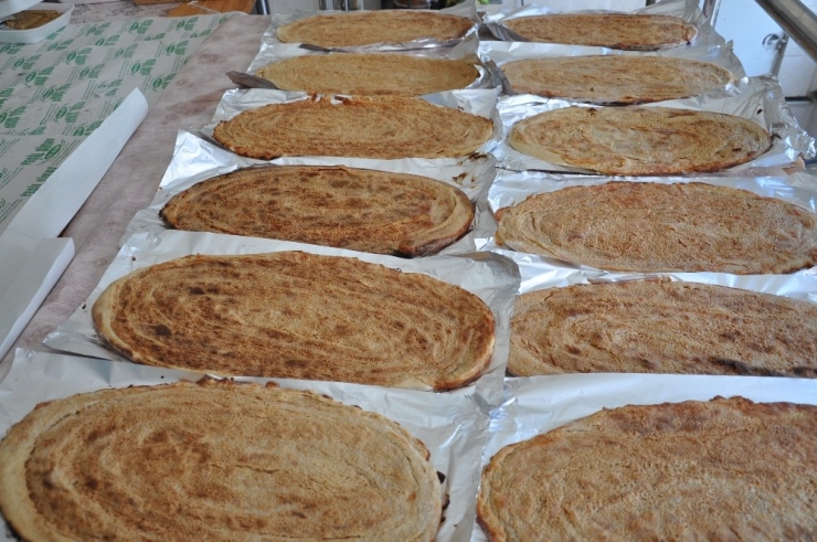 Korona Virüs Gölgesinde Tahinli Pideye Yoğun İlgi