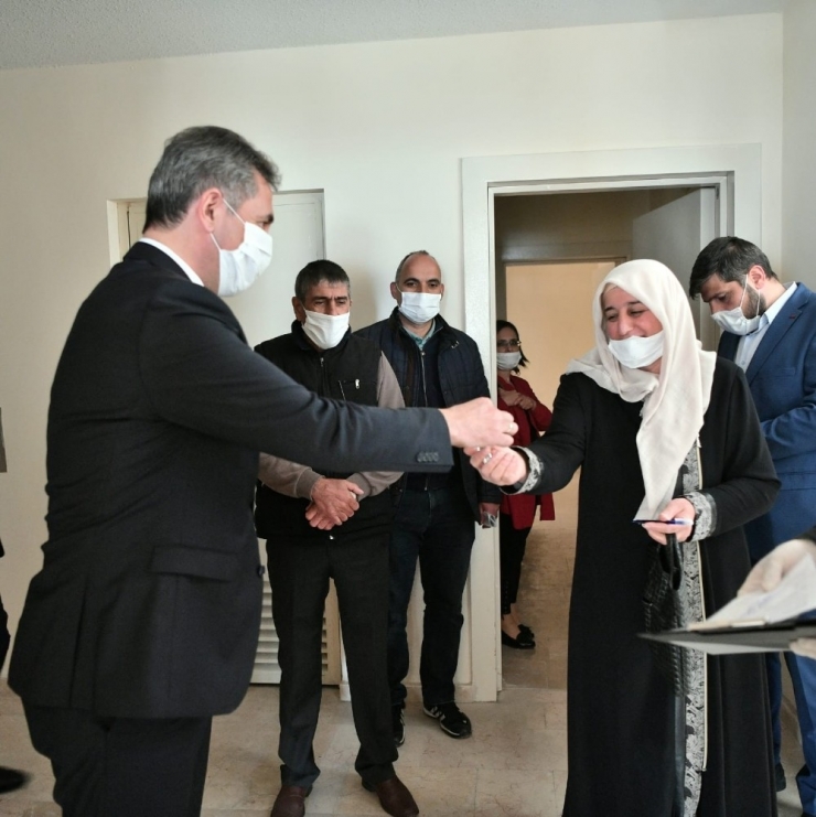 Mamak’ta 428 Konutun Anahtarları Teslim Edildi